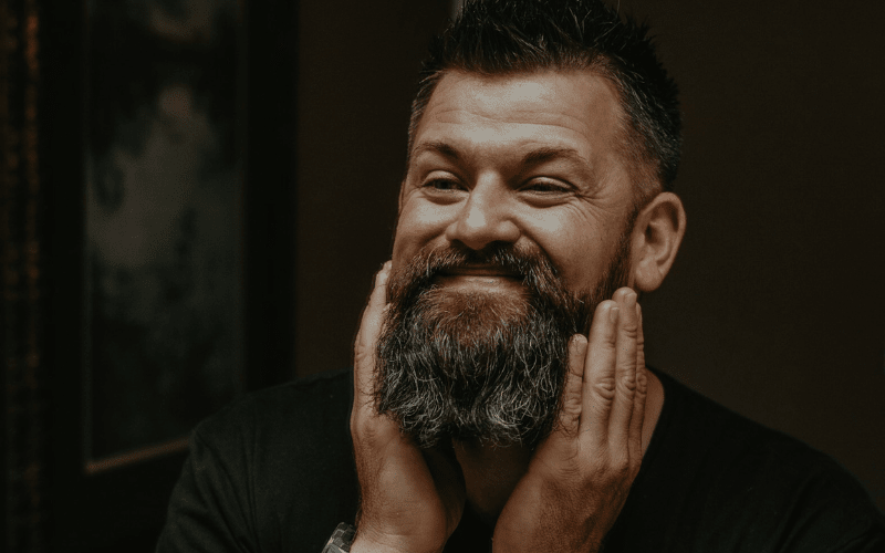 BEARD MAINTENANCE: Confident beard