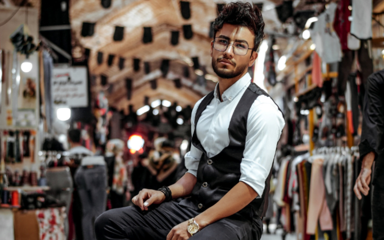Read more about the article A BRIEF LOOK AT MEN’S FASHION: AN ULTIMATE GUIDE TO LOOKING GOOD